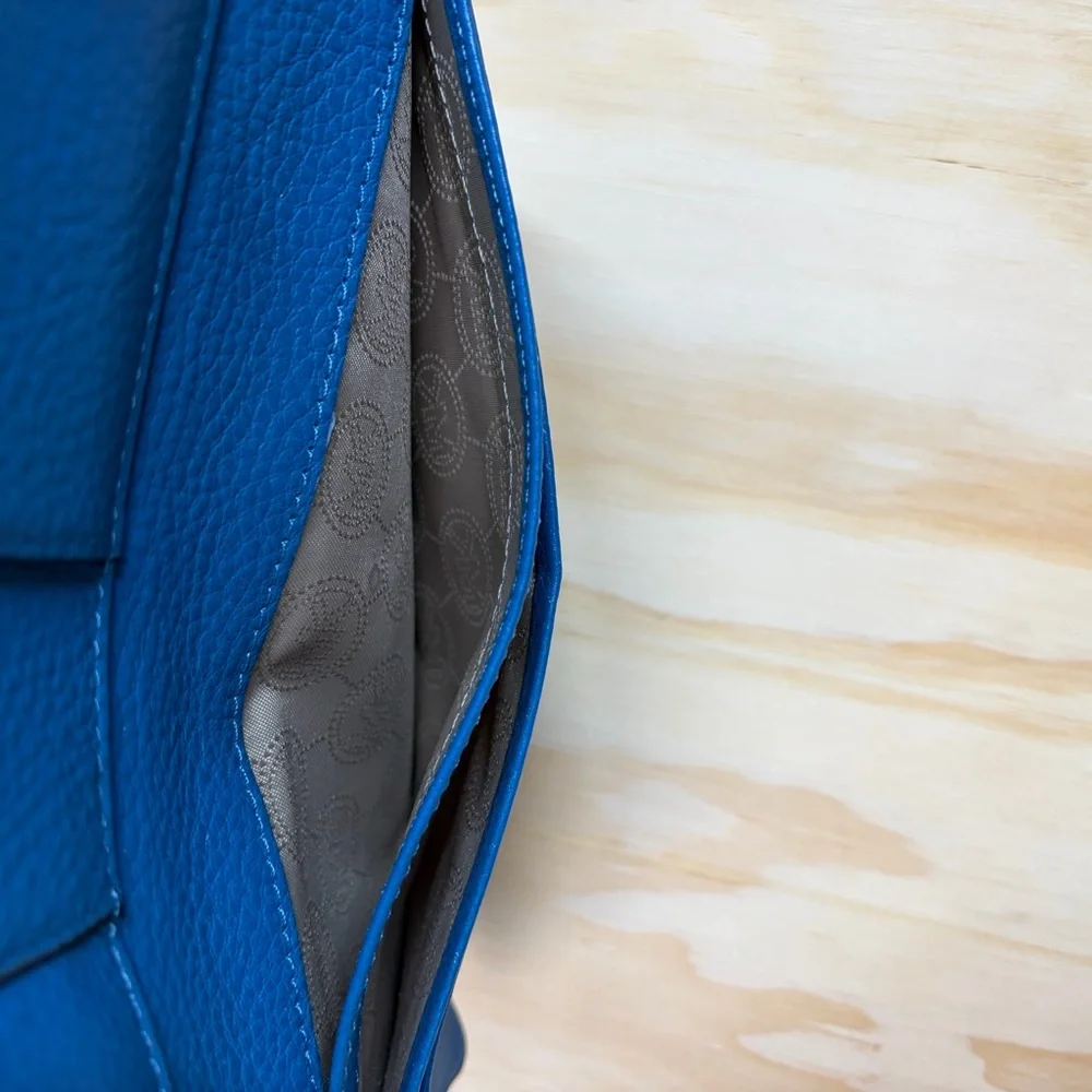 Michael Kors Blue Wallet - Picture 8 of 13
